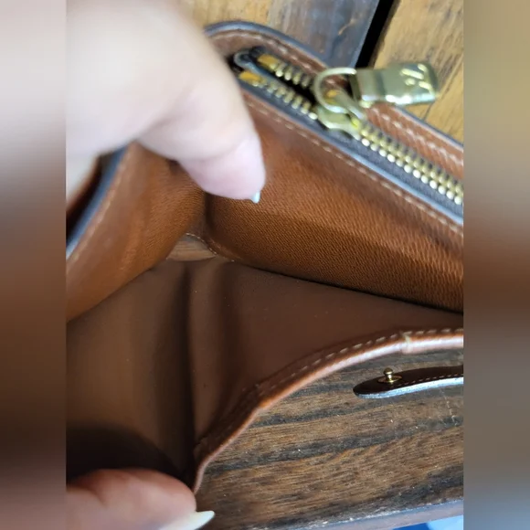 Louis Vuitton Bifold Zip Monogram Compact Wallet